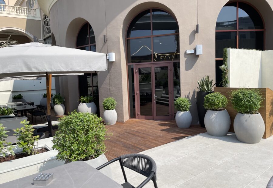 Garth Dubai Outdoor Lounge — Kempinski