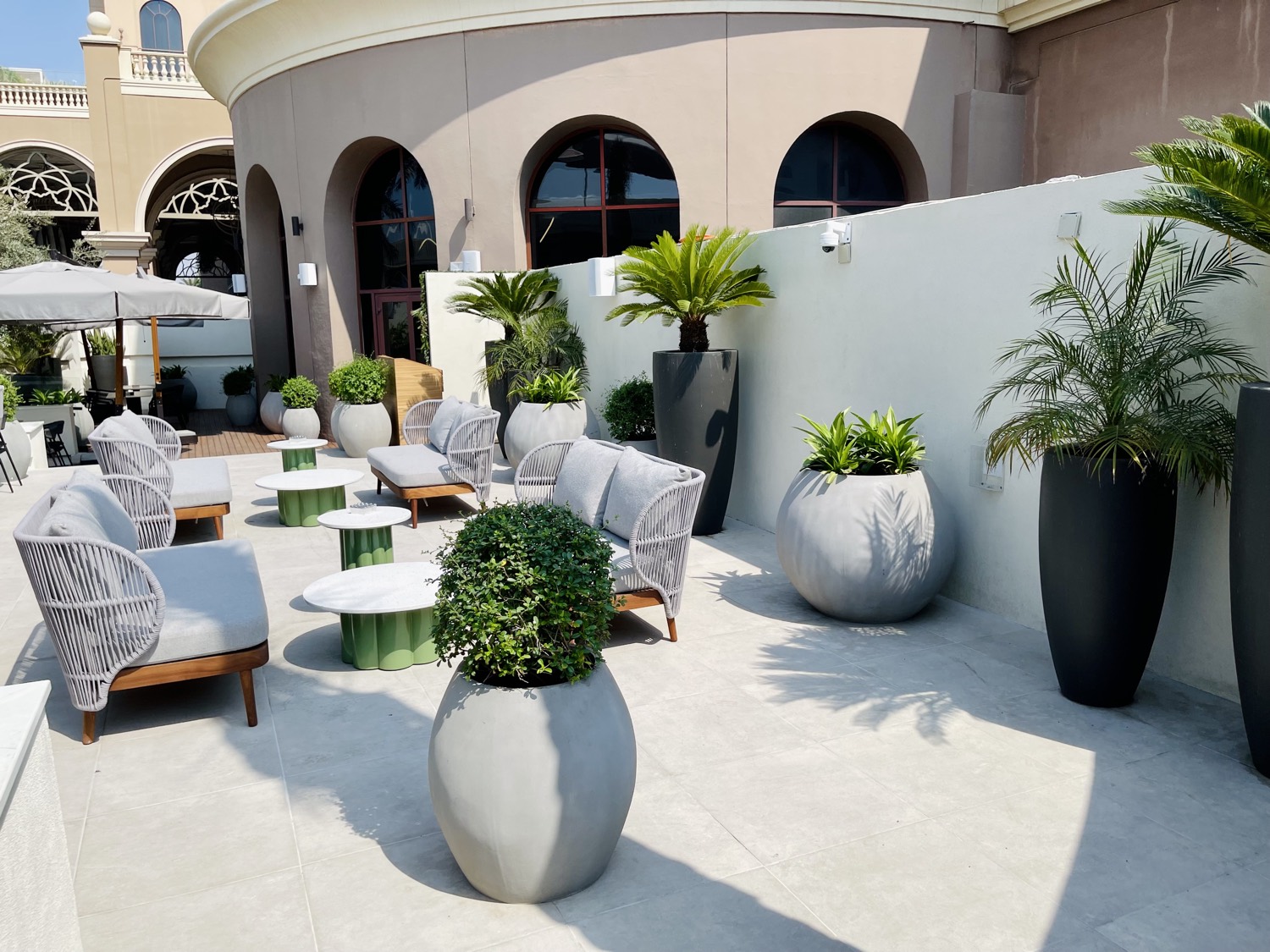Garth Dubai Outdoor Lounge — Kempinski 4